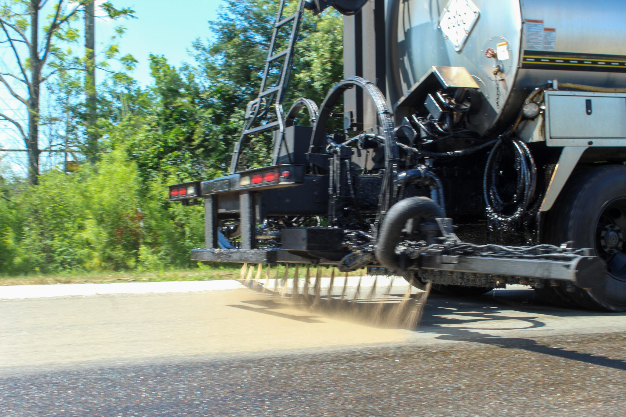 AMIGUARD™ Rapid Penetrating Emulsion Rejuvenator: An Early-Life ...